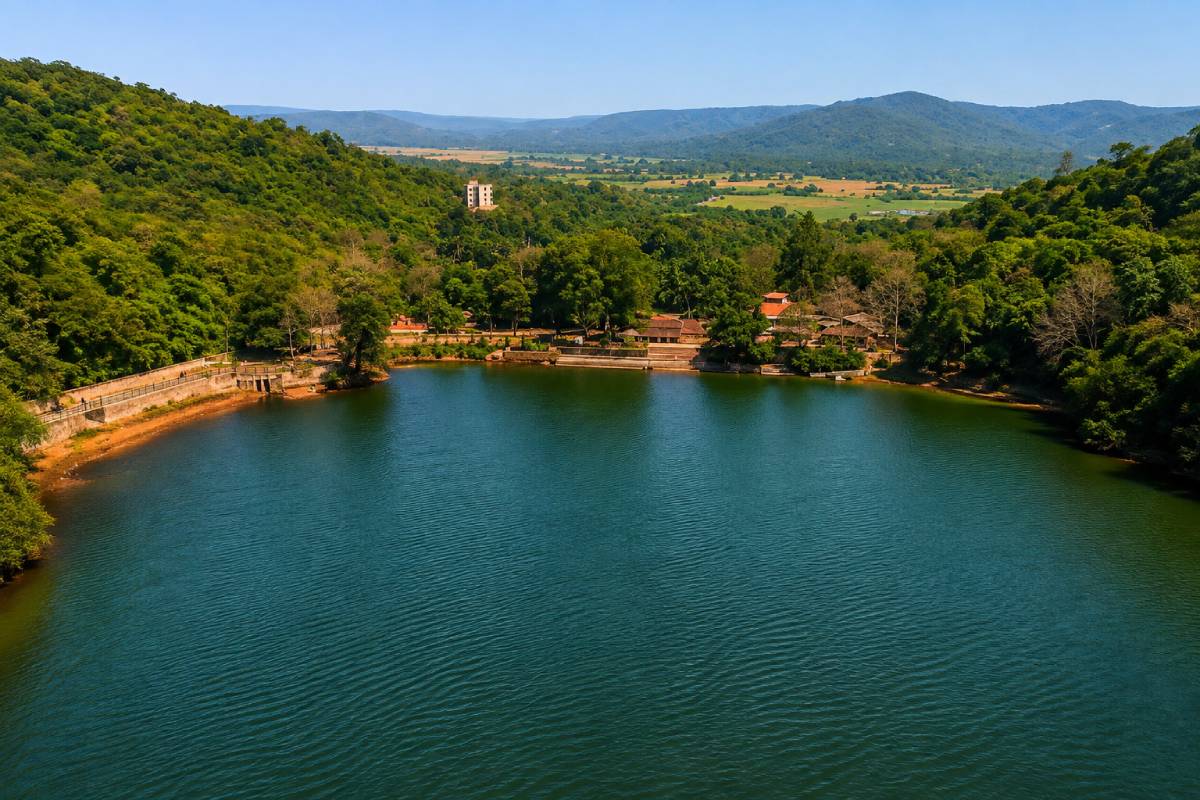 Dhamapur Lake