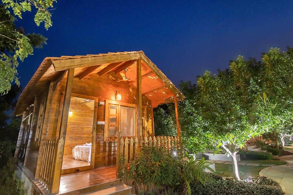 Hotels in Malvan
