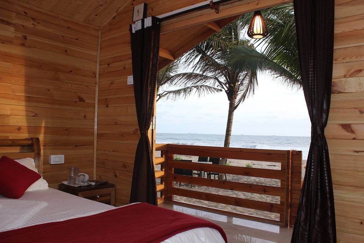 Beach Resorts in Malvan